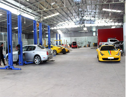 Sơn sàn epoxy cho xưởng sửa chữa ô tô